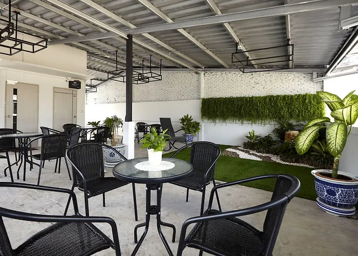 Le Bonheur Poshtel * Bangkok