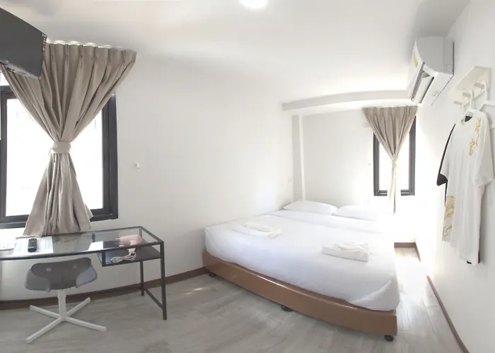 Le Bonheur Poshtel * Bangkok