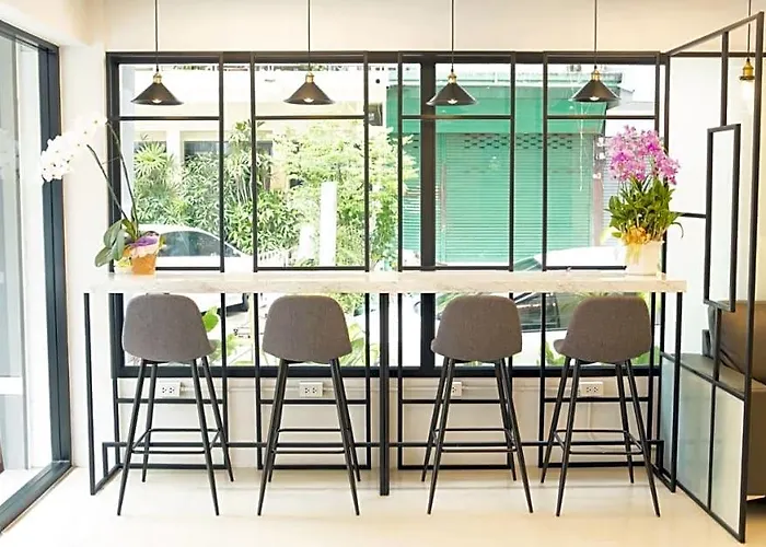 Hostal Le Bonheur Poshtel