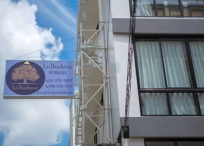 Le Bonheur Poshtel *