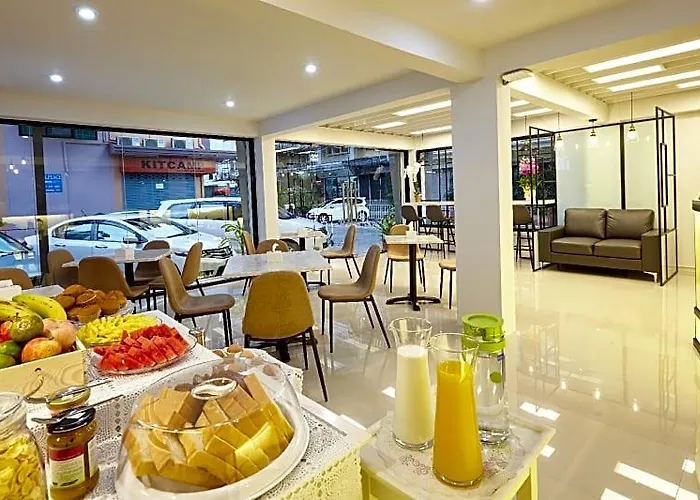 Le Bonheur Poshtel Bangkok