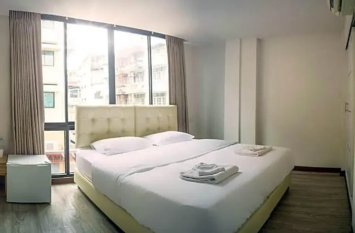 Hostal Le Bonheur Poshtel *