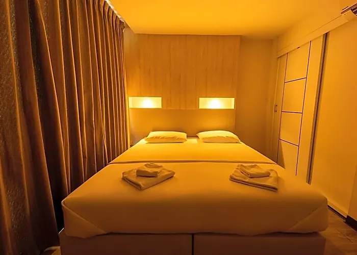 Le Bonheur Poshtel * Bangkok