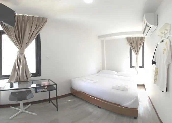 Hostal Le Bonheur Poshtel Bangkok